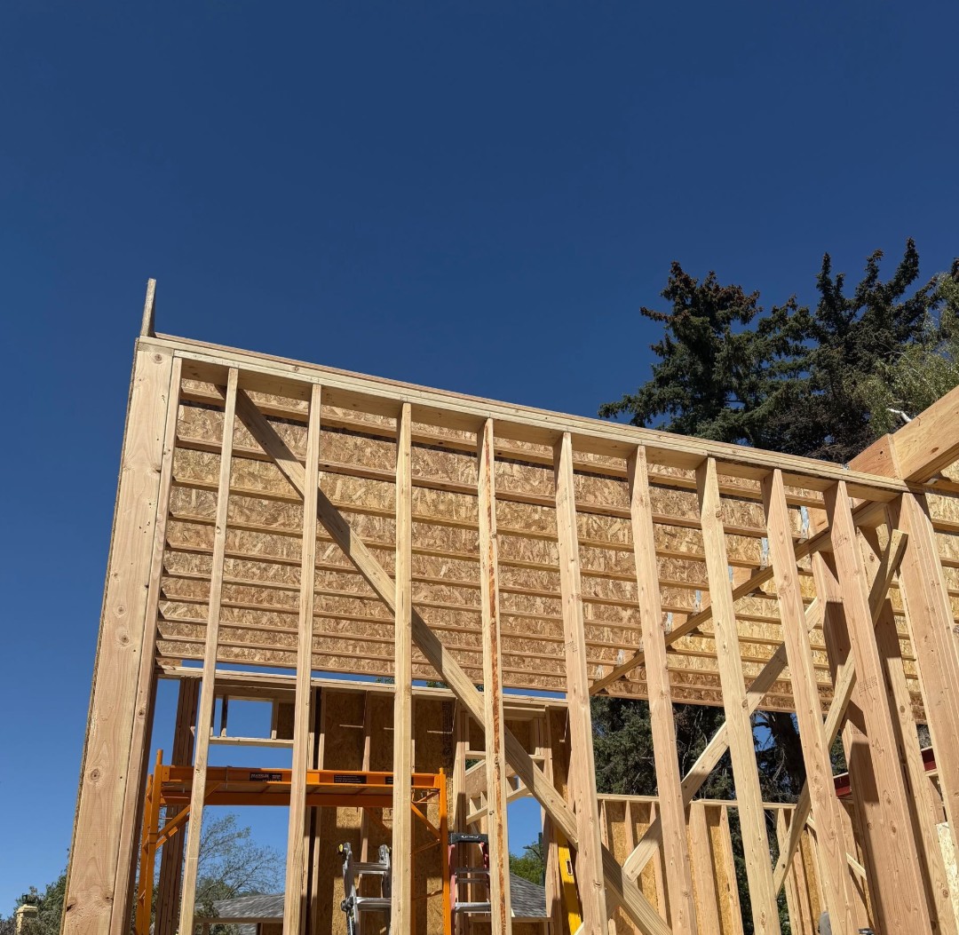 Framing in progress, Bonnie Brae