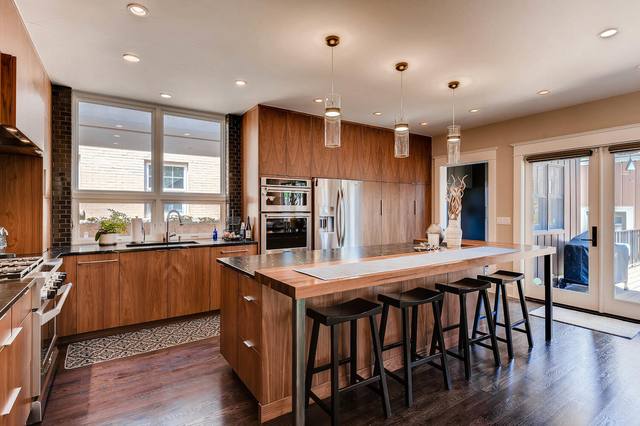 Interior of a Caliber custom home in Denver