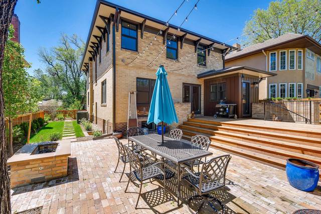 Exterior of a Caliber custom home in Denver