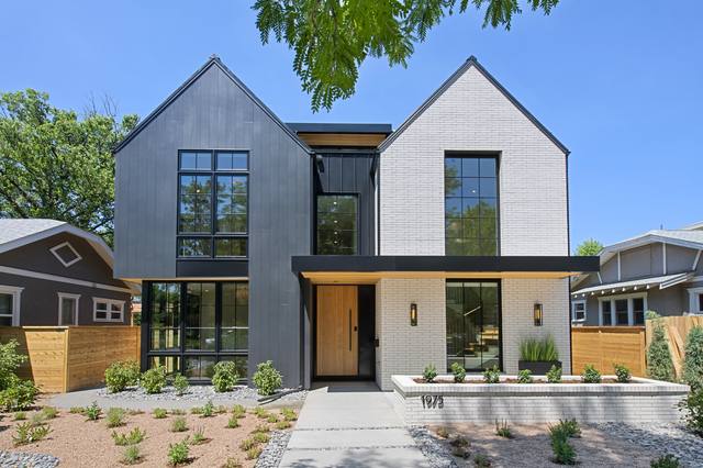 Exterior of a Caliber custom home in Denver