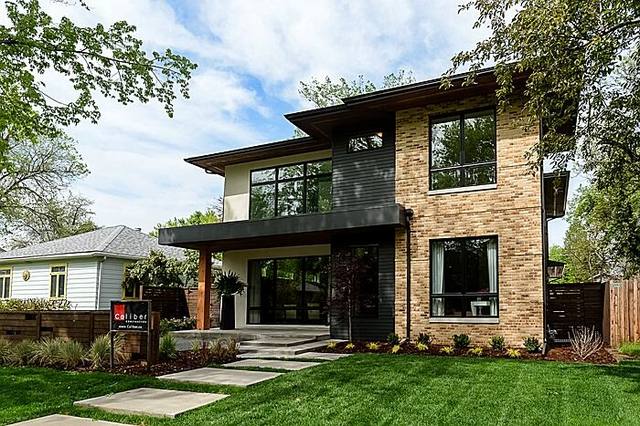 Exterior of a Caliber custom home in Denver