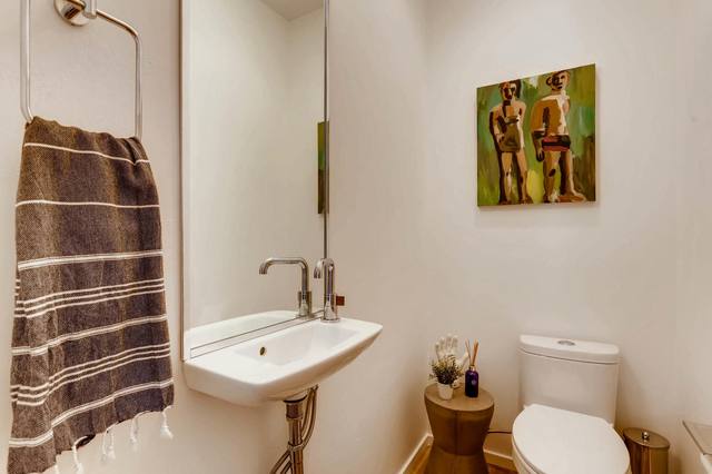 Interior of a Caliber custom home in Denver