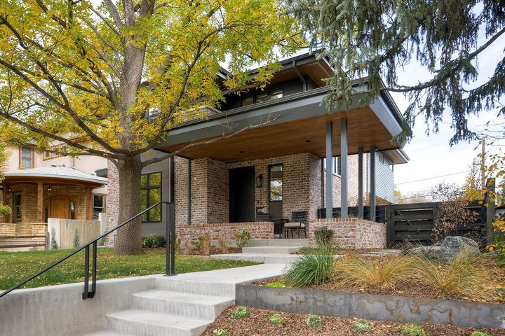 Exterior Front of a Caliber custom home at 1374 S Lafayette St in Denver