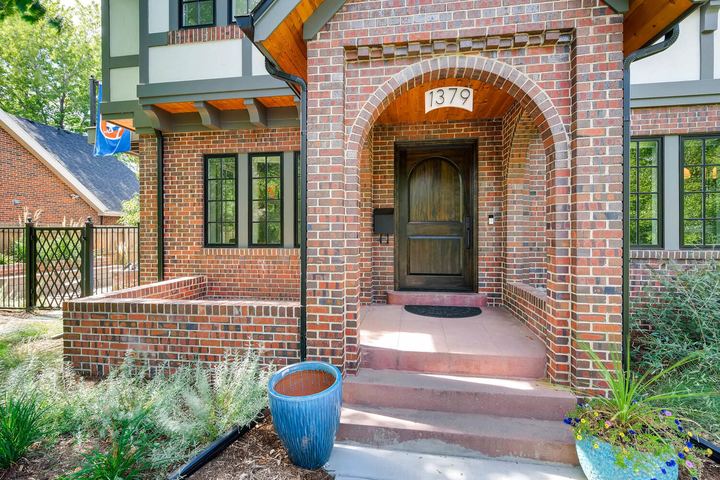 Exterior Front Entry of a Caliber custom home at 1379 S Lafayette St in Denver