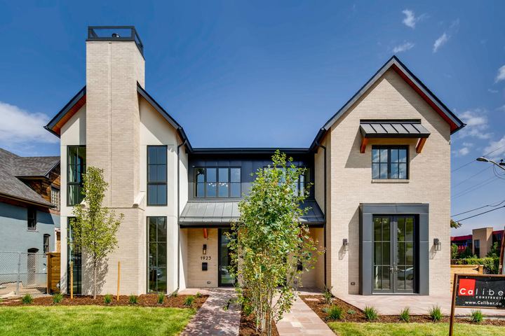 Exterior Front of a Caliber custom home at 1923 W 37th Ave in Denver
