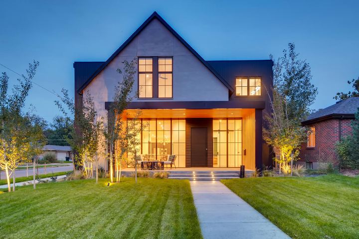 Exterior Front of a Caliber custom home at 2010 S Clarkson St in Denver