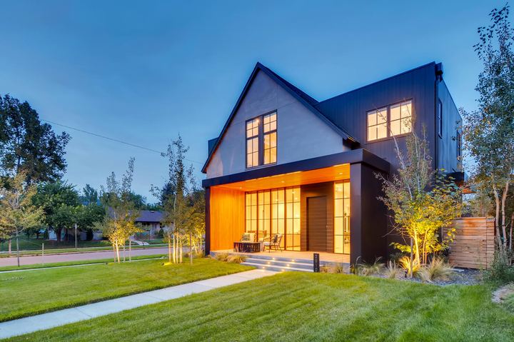 Exterior Front of a Caliber custom home at 2010 S Clarkson St in Denver