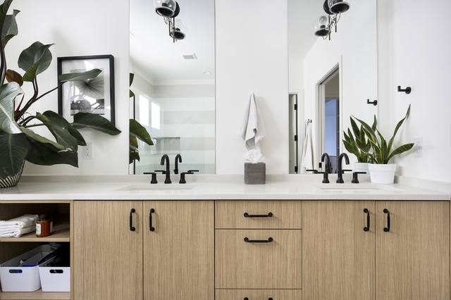 Interior of a Caliber custom home in Denver