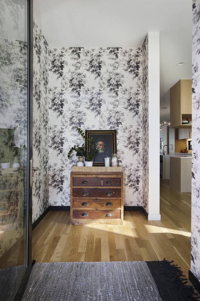 Interior of a Caliber custom home in Denver