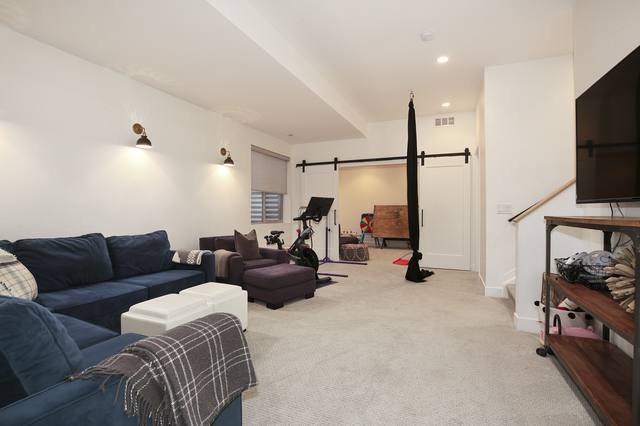 Interior of a Caliber custom home in Denver