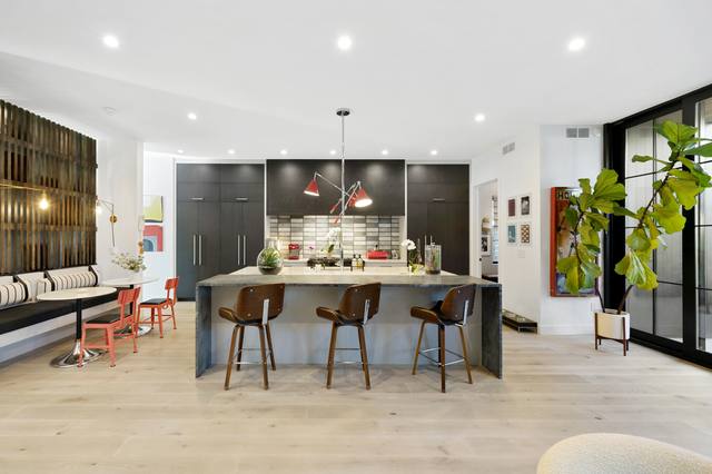 Interior of a Caliber custom home in Denver