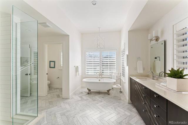 Interior of a Caliber custom home in Denver