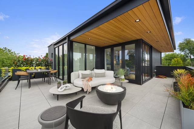 Exterior of a Caliber custom home in Denver