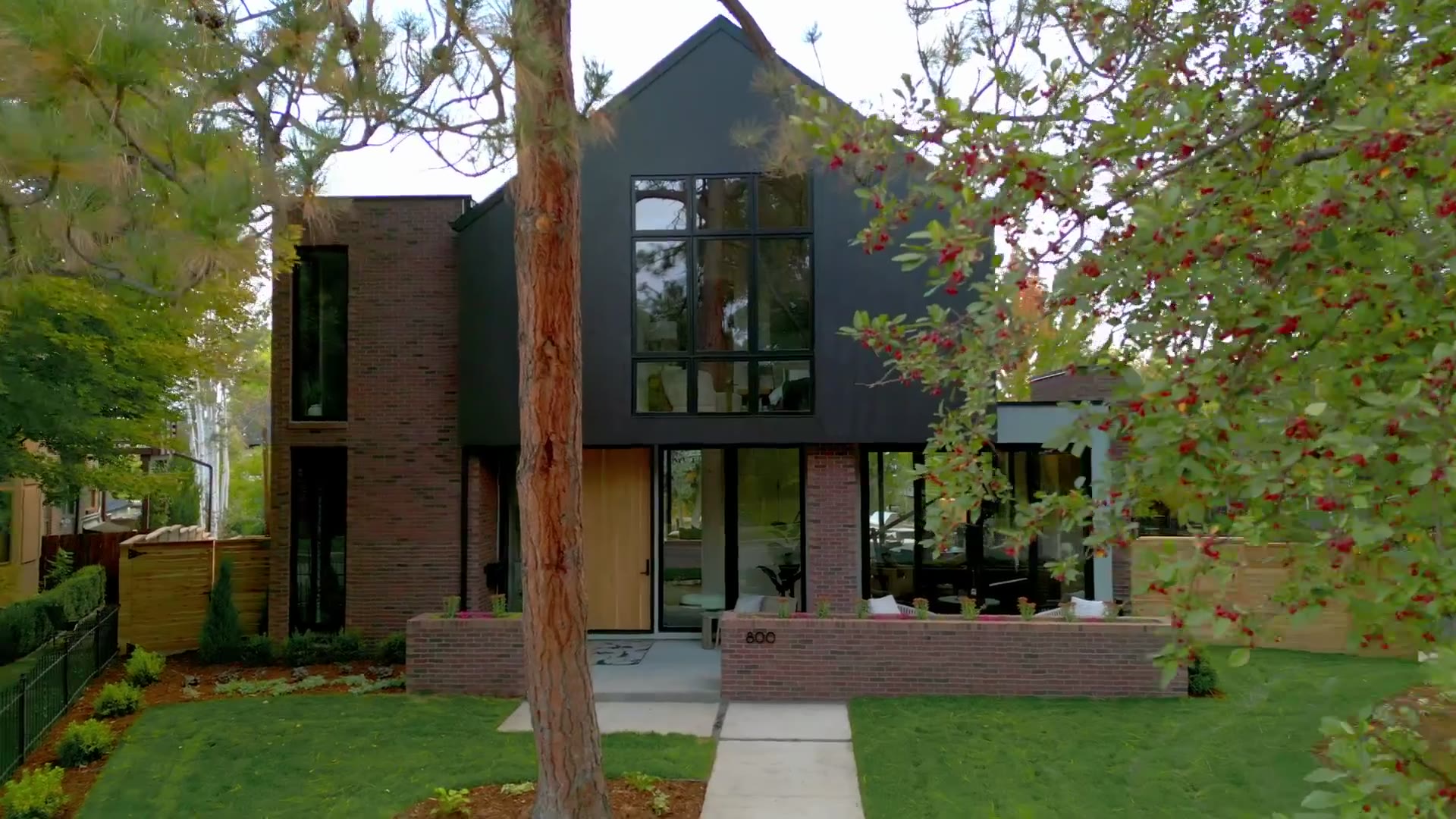 Custom home built by Caliber at 800 Bonnie Brae Blvd in Denver
